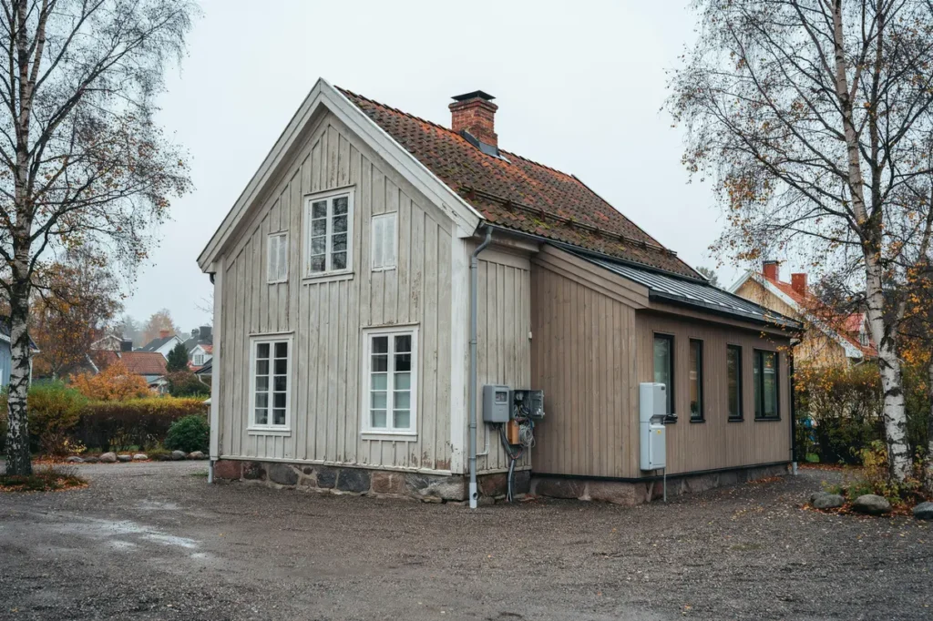 elkontroll i ldre villa med senare tillbyggnad